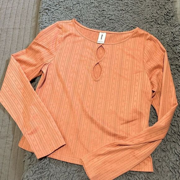 Abound | Ribbed Knit Keyhole Top - Picture 3 of 4